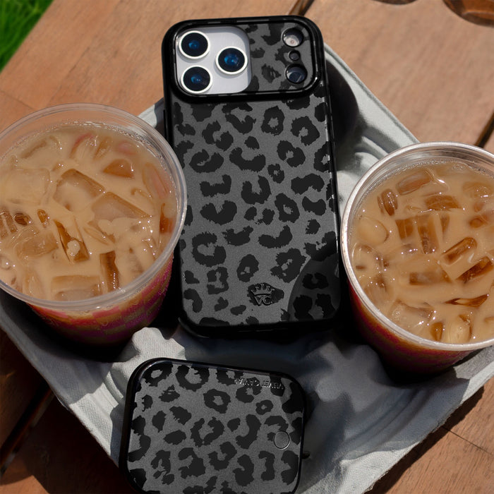 VELVET CAVIAR MagSafe Case for Apple iPhone 17 Pro Max Multi-Color