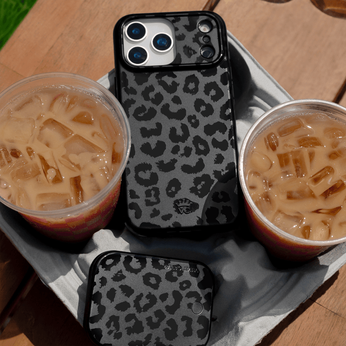 VELVET CAVIAR MagSafe Case for Apple iPhone 17 Pro Max Multi-Color