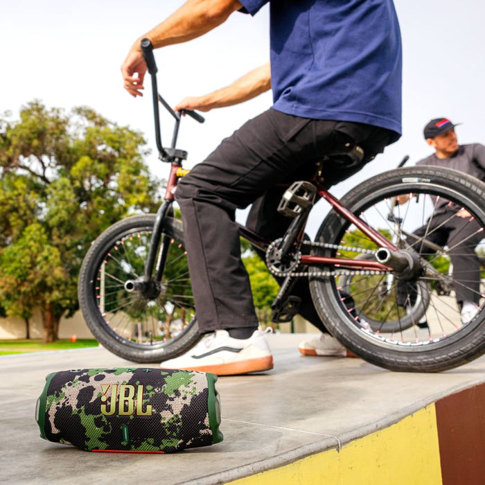 JBL Charge 6 Waterproof Bluetooth Speaker