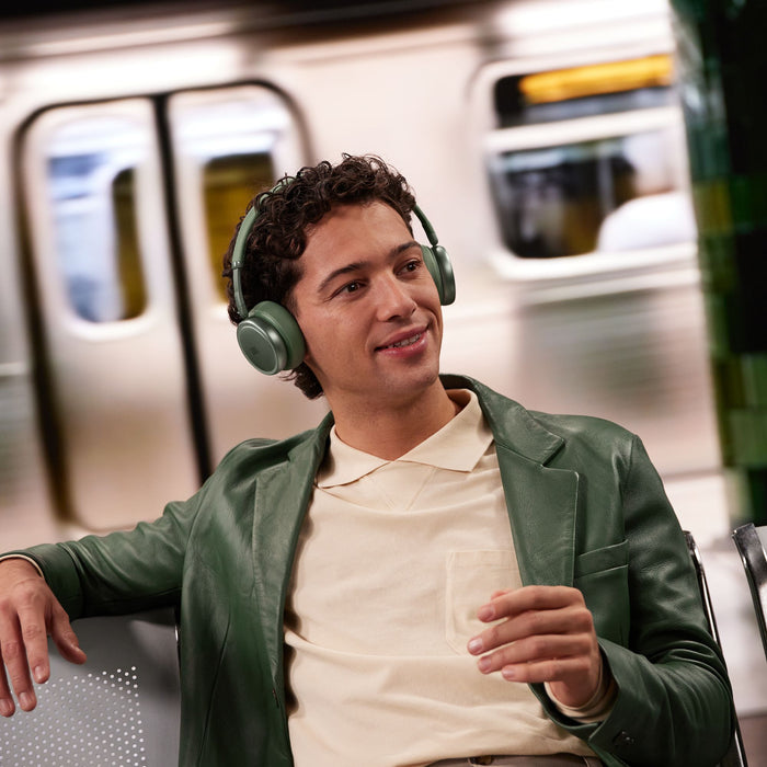 JBL Live 680NC Wireless On Ear Bluetooth Headphones
