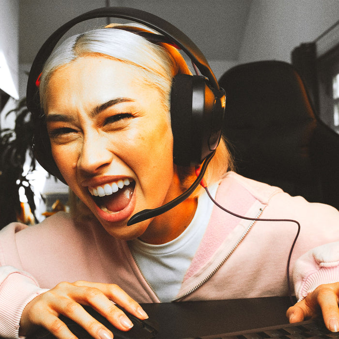 JBL Quantum 250 Over Ear Wired Multiplatform Gaming Headset
