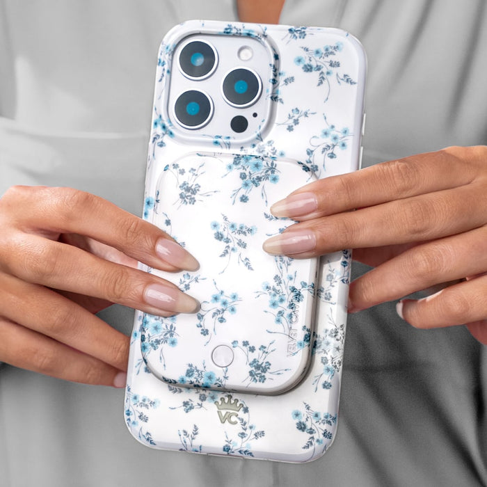 Velvet Caviar MagSafe Battery Power Pack Blue